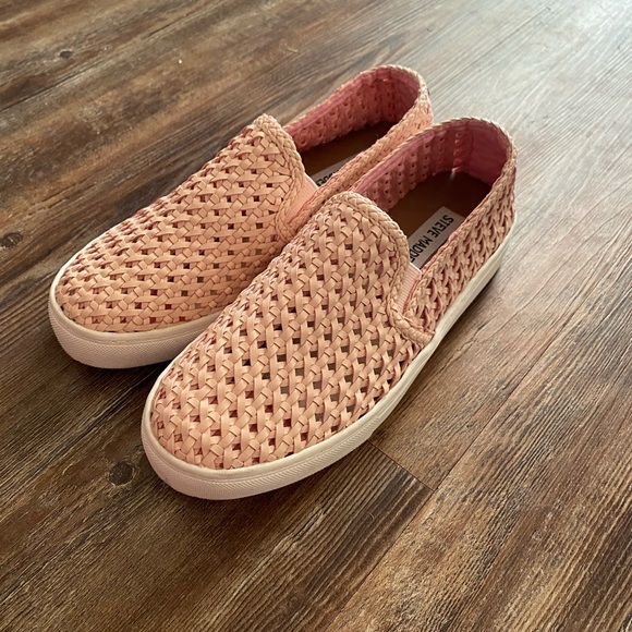 Steve madden slip ons - Picture 2 of 4